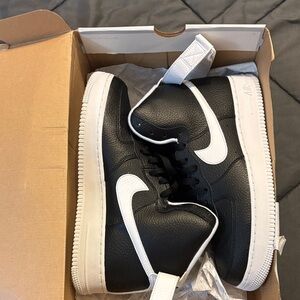 Nike Air Force 1 High '07 Black and White